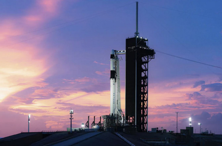 NASA dan SpaceX Sukses Terbangkan Misi Perdananya ke Angkasa