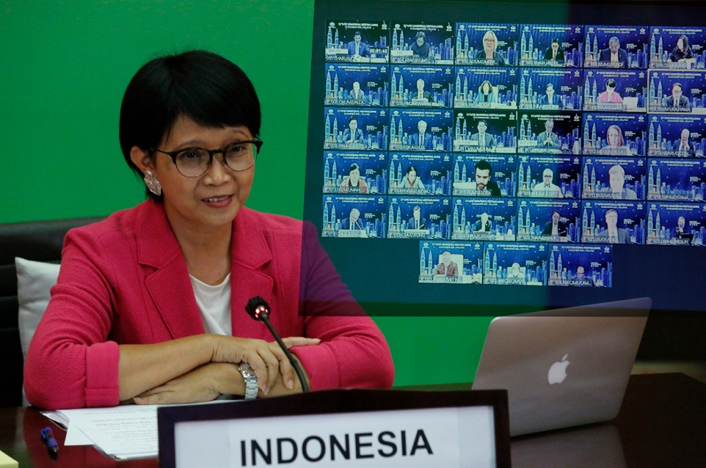 Menlu Retno Marsudi dalam Pertemuan Tingkat Menteri (PTM) forum Asia Pacific Economic Cooperation (APEC) pada 16 November 2020. (Kemenlu RI)