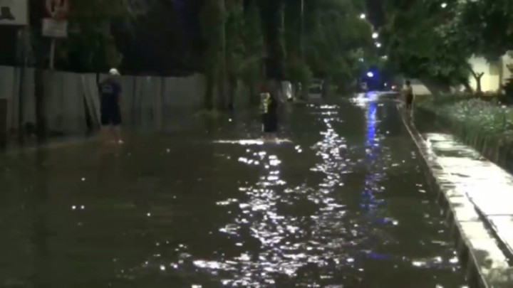 Empat RT di Jakarta Masih Tergenang Akibat Rob
