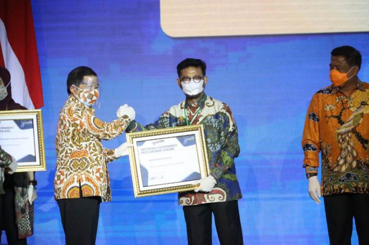 Kementan Raih Penghargaan Pengelolaan Barang dan Jasa Paling Transparan