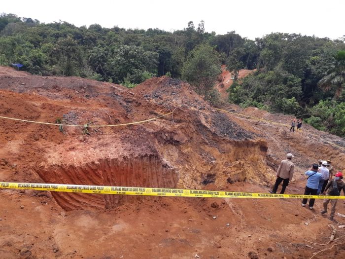 Populer Daerah, Ketua RT di Bekasi Membunuh Karena Cekcok Tanah hingga Korban Longsor