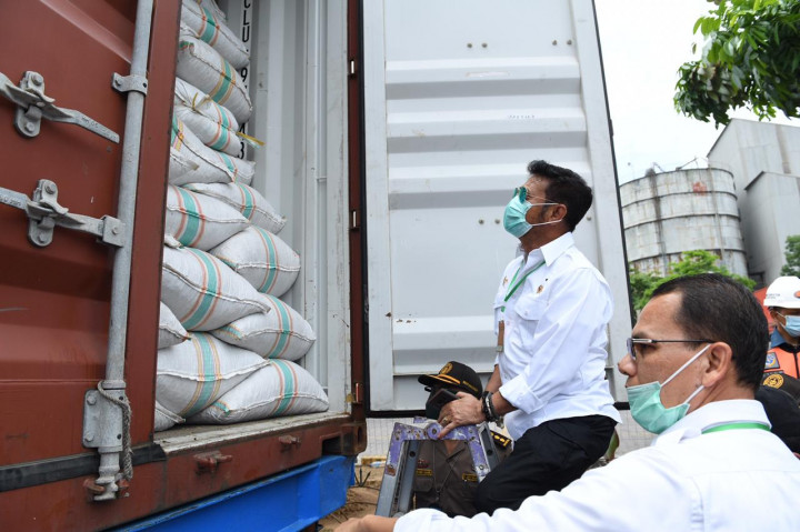 Mentan Lepas Ekspor 11,5 Ton Cabai Kering ke Pakistan