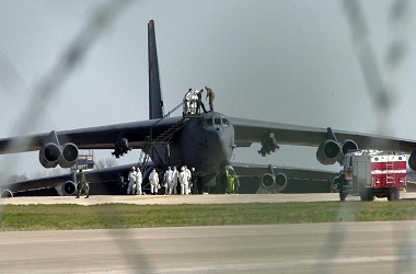 AS Kirim Bomber Nuklir B-52H ke Timur Tengah untuk Cegah Agresi