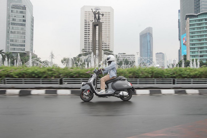 Vespa GTV Sei Giorni II, Diam-Diam Menghanyutkan