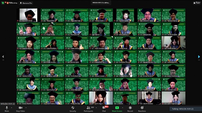 Para wisudawan UMN. Dok UMN.