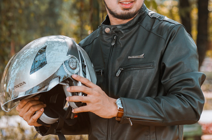 3 Resiko Ketika Menggunakan Helm Tanpa Visor