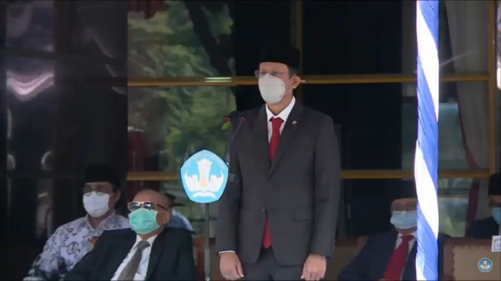 Nadiem Beberkan Kebijakan Kemendikbud untuk Bantu Guru Selama Pandemi