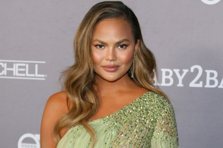 Meghan Markle Dirundung karena Keguguran, Chrissy Teigen Membela