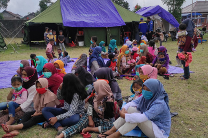 Warga KRB III di Boyolali Masih Dengar Suara Gemuruh dari Puncak Merapi