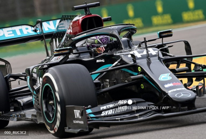 Hamilton Tidak akan Menurunkan Kecepatan di F1GP Bahrain