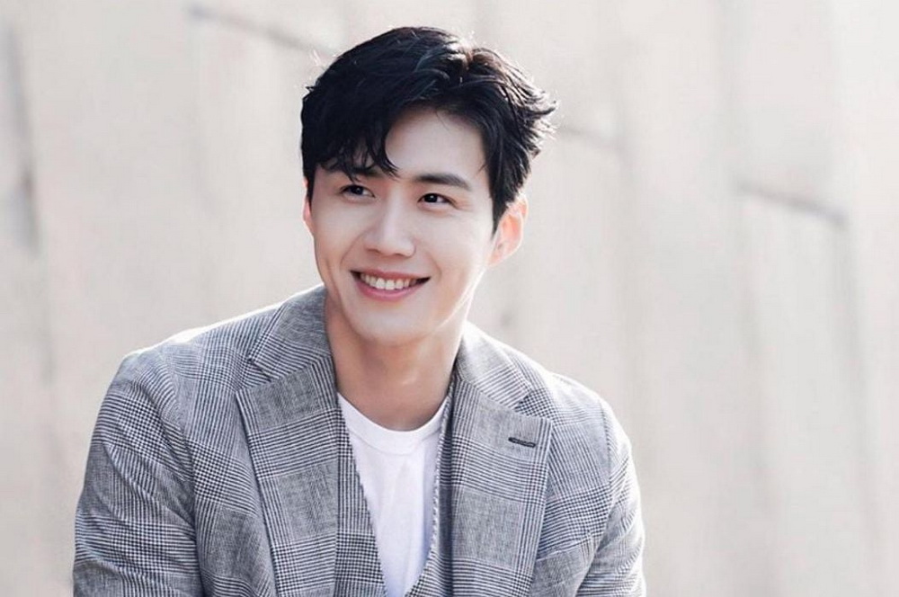 Fakta Kedekatan Bintang Start Up Kim Seon Ho dan D.O EXO