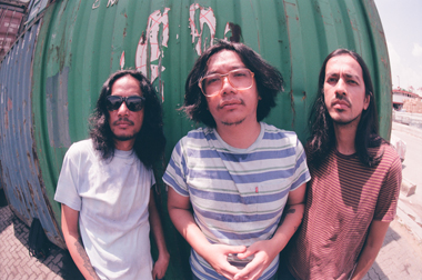 Refleksi Naik-Turun Kehidupan, Kelompok Penerbang Roket Rilis Roda Gila