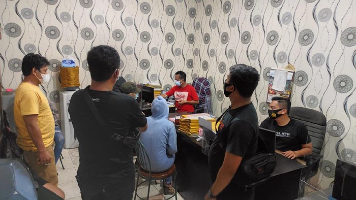 Artis ST dan SH Terima Uang Muka Rp60 juta dari Layanan Prostitusi