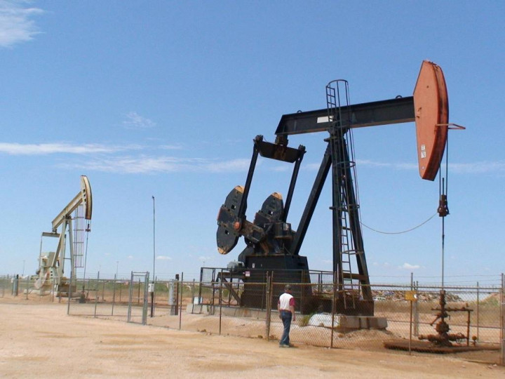 Minyak Dunia Tertekan, Investor Nantikan Hasil Pertemuan OPEC-Sekutu