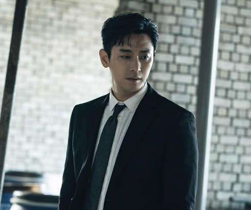 Ju Ji-Hoon, si aktor tampan yang selalu langganan berperan sebagai Pangeran di berbagai judul drama.  (Foto: Dok. Instagram/@_jujihoon)