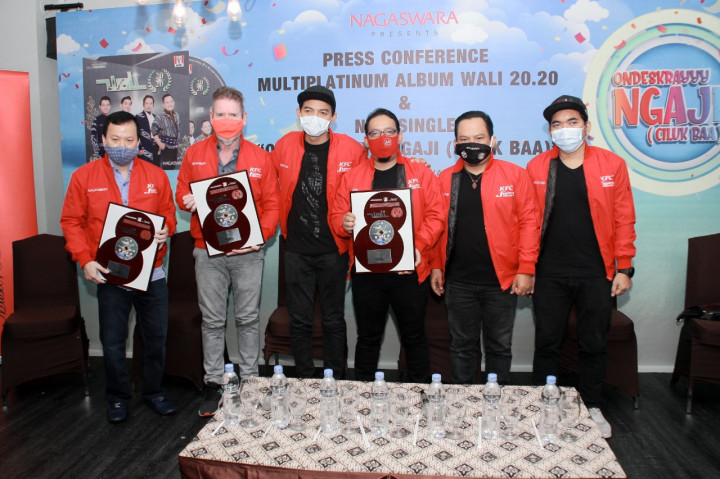 Steve Lillywhite Kagum Album Wali Terjual 600 Ribu saat Pandemi