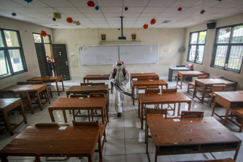 Membuka Kembali Sekolah Tatap Muka dan Berbagai Permasalahannya