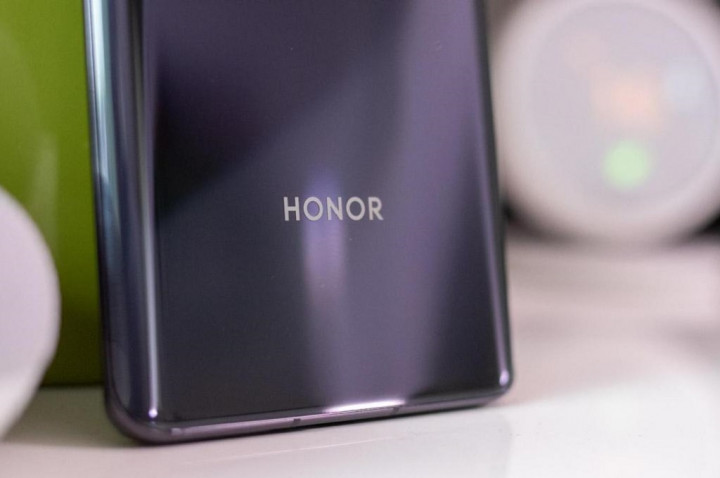 Honor Tunda Peluncuran seri V40 hingga Tahun Depan