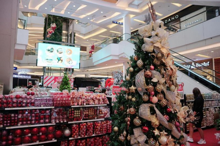 Sambut Natal, Living World Hadirkan Holiday Shopping Free
