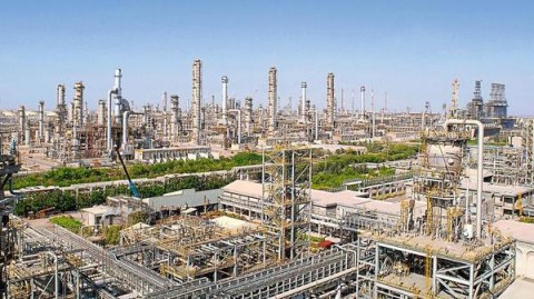 Pupuk Indonesia Berencana Bangun Dua Pabrik Petrokimia di Timur Indonesia