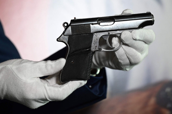 Pistol 007 Sean Connery Terjual Seharga Rp3,6 Miliar