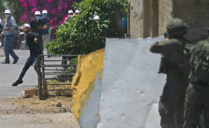 Bentrok dengan Tentara Israel, 9 Warga Palestina Terluka