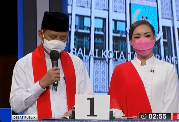 Muhamad-Rahayu Saraswati Menanti Hasil Resmi KPU