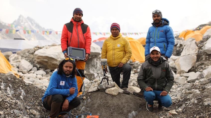 Ketinggian Gunung Everest akhirnya disepakati Nepal-Tiongkok. Foto: CNN.