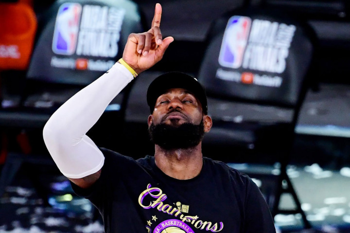 Time Nobatkan LeBron James sebagai Athlete of the Year