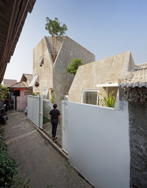 Inspirasi rumah di lahan sempit ini dirancang oleh Delution Architect. Foto: Fernando Gomulya