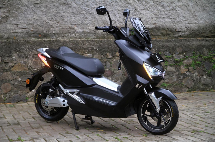 United T1800 Si Motor Listrik yang Punya Turbo