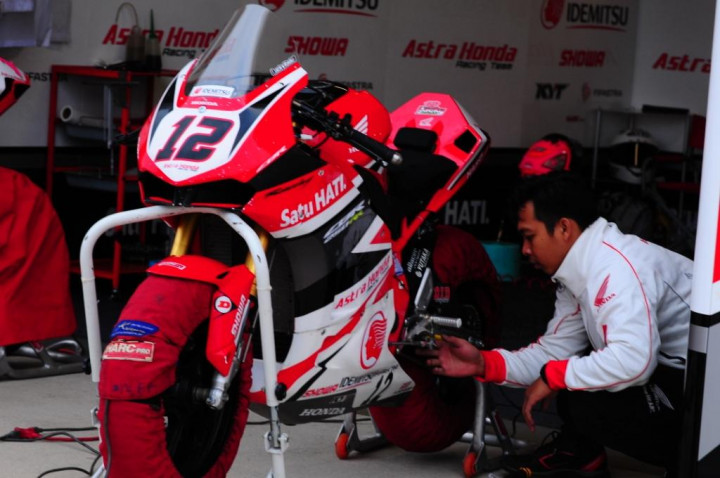 Cara Merawat Motor Balap, Beda dengan Motor Harian