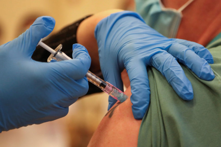 Kanada Mulai Suntikkan Vaksin Covid-19 Pfizer