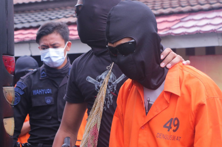 Begini Proses Pemindahan 23 Terduga Teroris dari Lampung ke Jakarta