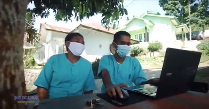 Susahnya Sinyal di Puskesmas Moni, Geser Sedikit Mati