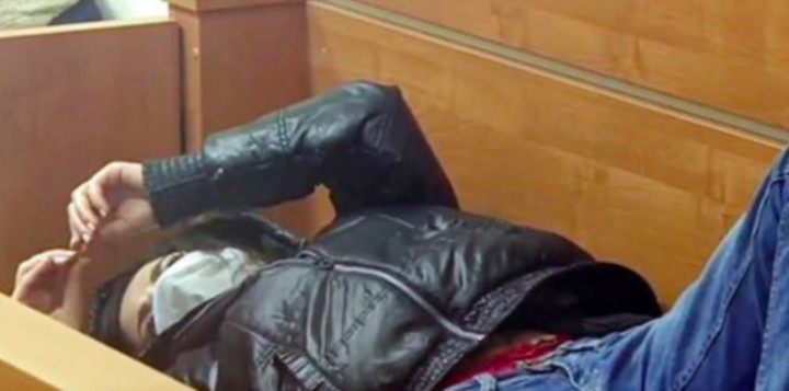 Kejamnya Selebgram yang Tertawa saat Sidang Mutilasi Ibu Sendiri