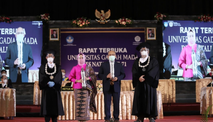 Inventor GeNose Kuwat Triyono Raih Anugerah UGM 2020