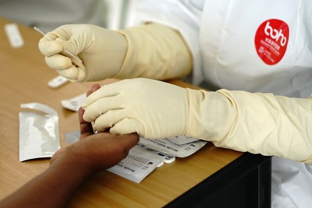 Jaringan Calo Hasil <i>Rapid Test</i> Covid-19 Ditelusuri