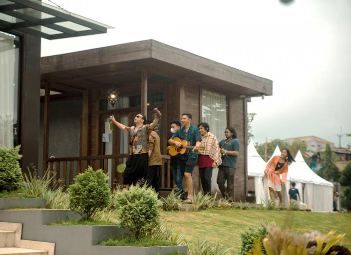 Collabonation Camp, Kolaborasi 7 hari Terbaik Baskara Putra, Kunto Aji, & 5 Musisi Lainnya