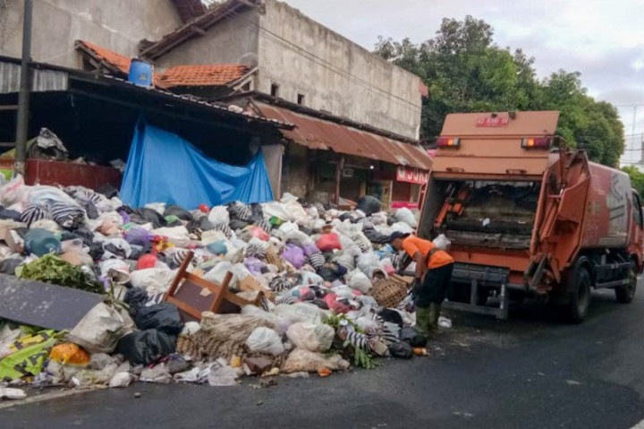 Yogyakarta Ambil Langkah Darurat saat Penutupan TPST Piyungan Berlanjut