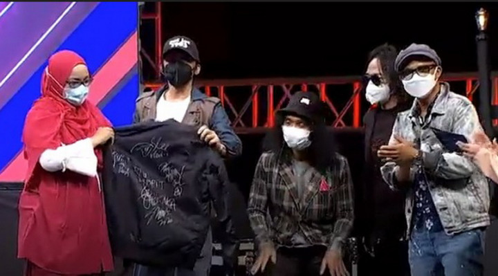 Slank Takjub dengan Wanita Hebat Pengemudi Ojek Online