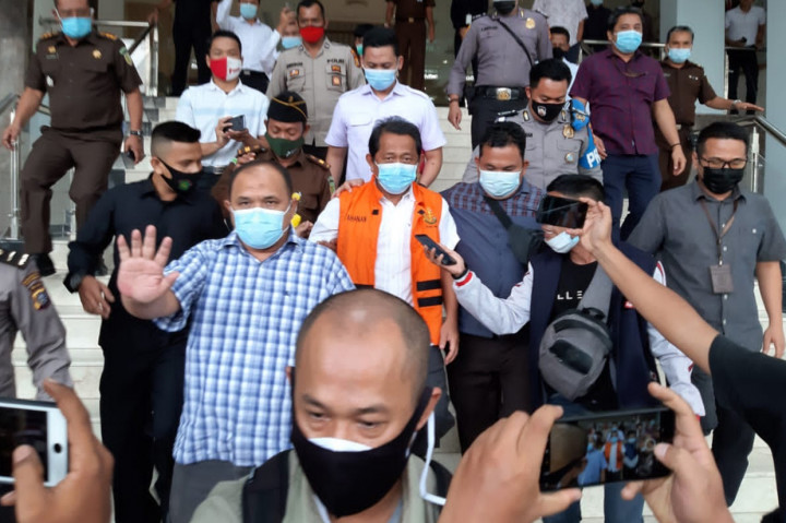 Dugaan Korupsi Anggaran Rutin Kabupaten Siak, Sekda Riau Ditahan