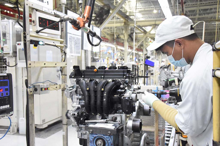 Mesin Xpander & Livina Mulai Diproduksi Di Indonesia