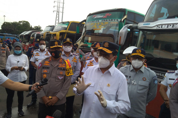 Menhub Tinjau Terminal Kampung Rambutan