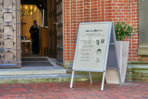 PGI Minta Umat Disiplin Terapkan Protokol Kesehatan