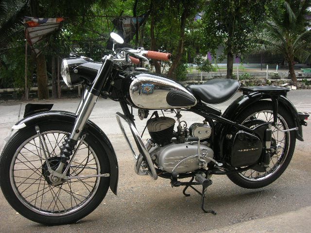 Toyota Juga Pernah Membuat Sepeda Motor