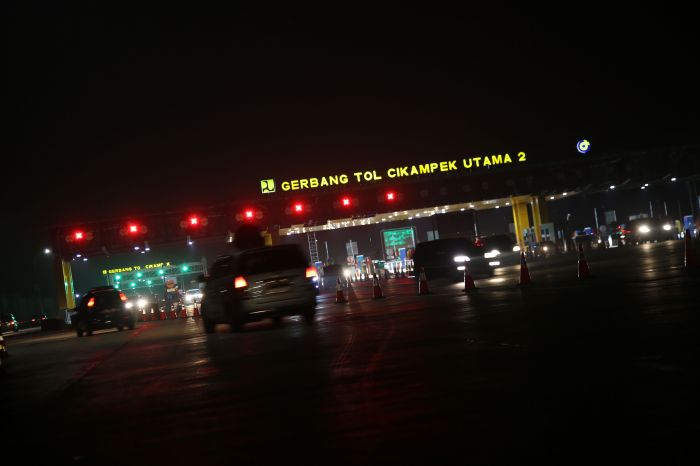 Area Rehat Km 52B di Tol Jakarta Cikampek Ditutup