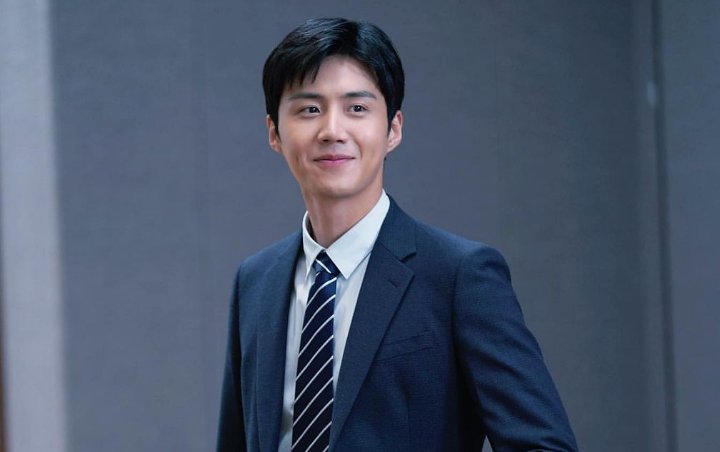 Kim Seon Ho Raih Penghargaan di KBS Entertainment Awards 2020