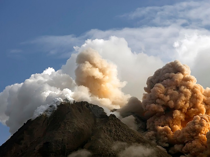 Aktivitas Gunung Merapi Masih Tinggi