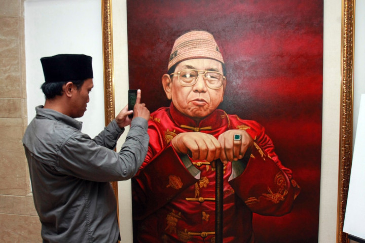 FPI Resmi Dibubarkan, Impian Lama Gus Dur